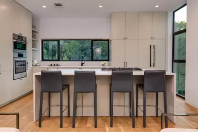 1115 W 31 St, Austin, TX 78705 - Photo 9