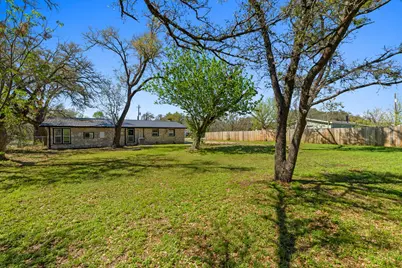 201 County Road 279, Liberty Hill, TX 78642 - Photo 33