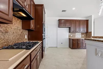 901 Ambrose Drive, Pflugerville, TX 78660 - Photo 11