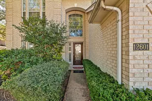 12601 Grimes Ranch Ct, Austin, TX 78732 - Photo 3