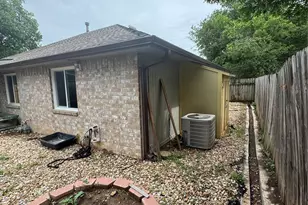 908 Saunders Dr, Round Rock, TX 78664 - Photo 5