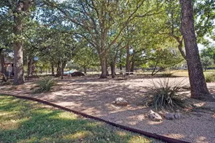 129 Camp Verde Dr, Georgetown, TX 78633 - Photo 37