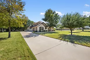 129 Camp Verde Dr, Georgetown, TX 78633 - Photo 5
