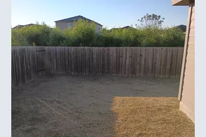 5013 Cressler Lane, Jarrell, TX 76537 - Photo 7