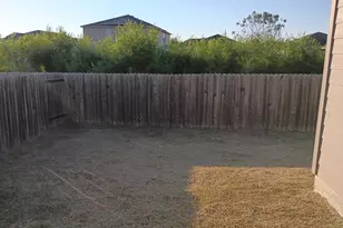 5013 Cressler Ln, Jarrell, TX 76537 - Photo 7