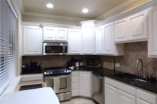 500 Kenniston Dr, Austin, TX 78752 - Photo 7