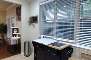 500 Kenniston Dr, Austin, TX 78752 - Photo 9