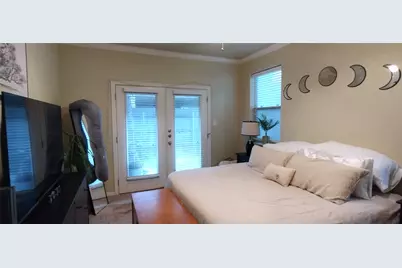 500 Kenniston Drive #B, Austin, TX 78752 - Photo 11