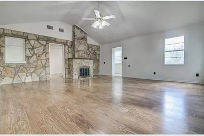 18201 Lura Lane, Jonestown, TX 78645 - Photo 11