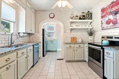 1025 Lake Shore Drive, Spicewood, TX 78669 - Photo 7