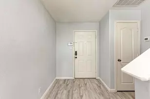 530 Sheep Trail Dr, Kyle, TX 78640 - Photo 5