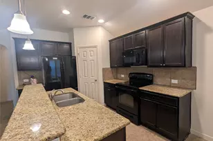 129 Park Ln, San Marcos, TX 78666 - Photo 5
