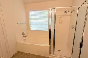 129 Park Ln, San Marcos, TX 78666 - Photo 9
