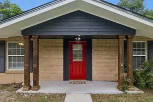 202 E Tate St, Burnet, TX 78611 - Photo 1