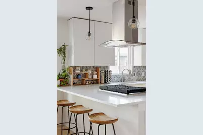 827 Gullett Street, Austin, TX 78702 - Photo 7