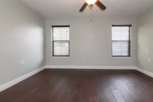 8801 Edmundsbury Dr, Austin, TX 78747 - Photo 11