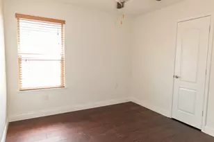 8801 Edmundsbury Dr, Austin, TX 78747 - Photo 13