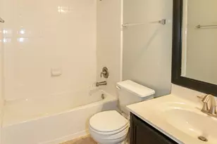 8801 Edmundsbury Dr, Austin, TX 78747 - Photo 15