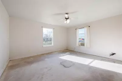 135 Petirrojo Court, Del Valle, TX 78617 - Photo 5