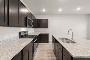 13605 Gray Lndg Dr, Elgin, TX 78621 - Photo 11