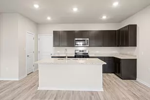 13605 Gray Lndg Dr, Elgin, TX 78621 - Photo 9
