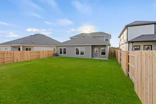 13605 Gray Lndg Dr, Elgin, TX 78621 - Photo 27