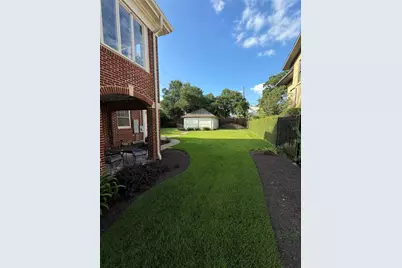 104 W 33rd Street, Austin, TX 78705 - Photo 3