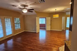 1310 W Parmer Ln, Austin, TX 78727 - Photo 7