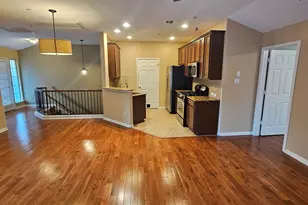 1310 W Parmer Ln, Austin, TX 78727 - Photo 5