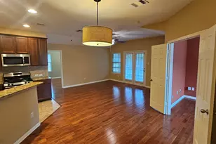 1310 W Parmer Ln, Austin, TX 78727 - Photo 3