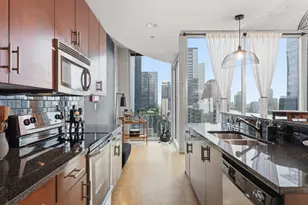 360 Nueces St, Austin, TX 78701 - Photo 5