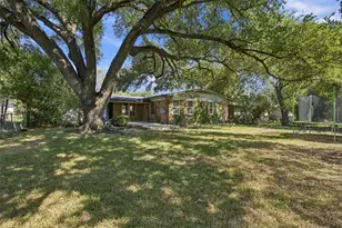 1419 Cloverleaf Dr, Austin, TX 78723 - Photo 29