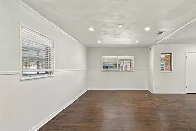 1419 Cloverleaf Drive, Austin, TX 78723 - Photo 11