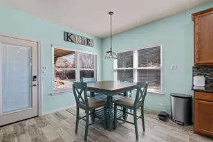 349 Lake Livingston Dr, Georgetown, TX 78628 - Photo 7