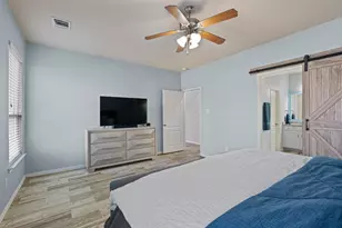 349 Lake Livingston Dr, Georgetown, TX 78628 - Photo 13