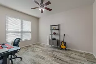 349 Lake Livingston Dr, Georgetown, TX 78628 - Photo 3