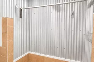 514 E 38th St, Austin, TX 78705 - Photo 5