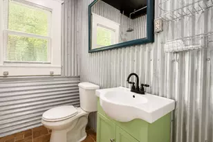 514 E 38th St, Austin, TX 78705 - Photo 7