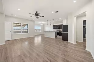 197 Voss, Kyle, TX 78640 - Photo 13