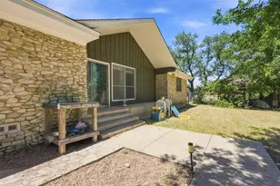 1103 S Willis St, Lampasas, TX 76550 - Photo 19