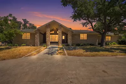 1103 S Willis Street, Lampasas, TX 76550 - Photo 1