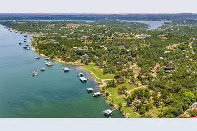 20904 W Lakeshore Drive, Spicewood, TX 78669 - Photo 25