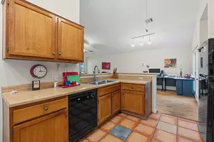 2814 Gettysburg Dr, Austin, TX 78745 - Photo 11