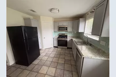 3800 Tattershall Lane, Austin, TX 78727 - Photo 9