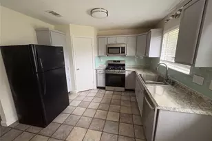 3800 Tattershall Ln, Austin, TX 78727 - Photo 9