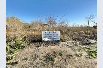 390 Engelke Road, Niederwald, TX 78640 - Photo 3
