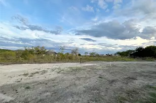 390 Engelke Rd, Niederwald, TX 78640 - Photo 1