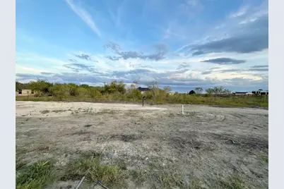 390 Engelke Road, Niederwald, TX 78640 - Photo 5