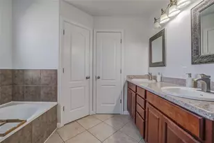 1601 Windy Park Dr, Round Rock, TX 78664 - Photo 27