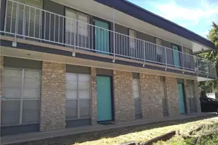 105 E 31st St, Austin, TX 78705 - Photo 9